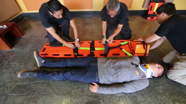 Actuaci&oacute;n Segura ante un Accidente: No Mover a la Persona Herida