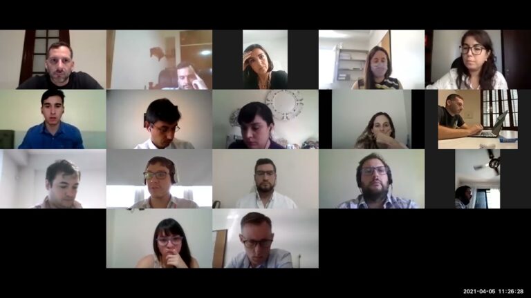 Mejora del Aprendizaje a trav&eacute;s de la Evaluaci&oacute;n Individual en Simulacros de Examen