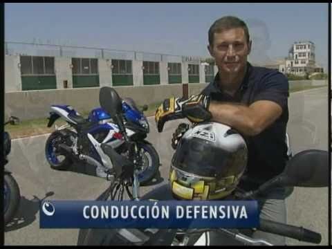 Mejora tu Seguridad: T&eacute;cnicas de Conducci&oacute;n Defensiva en Escuelas de Manejo