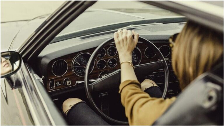 Gu&iacute;a para la Renovaci&oacute;n R&aacute;pida del Carnet de Conducir en el Centro de Tr&aacute;fico