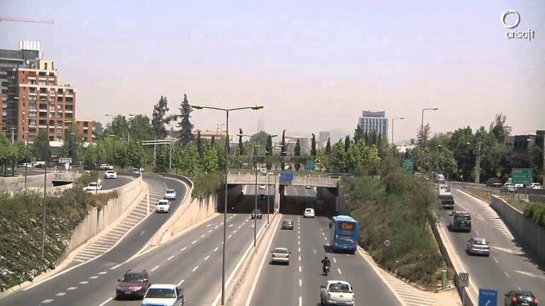Normas Esenciales de Seguridad en la Conducción por Autopistas